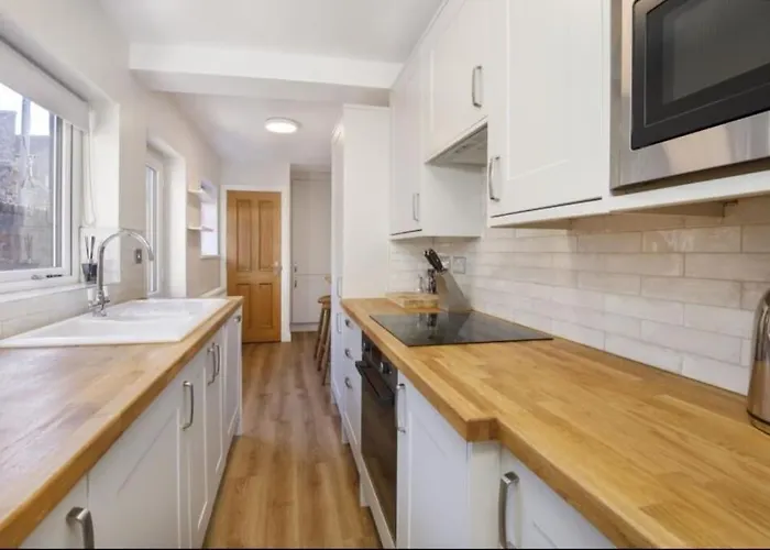 Large Renovated 4 Bed Home
